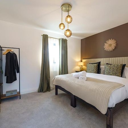 Alba - 2 Bedroom Luxury Apartment By Mint Stays Бристол Екстериор снимка