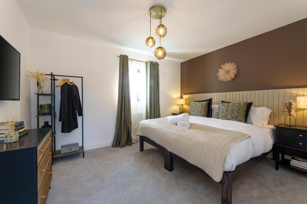 Alba - 2 Bedroom Luxury Apartment By Mint Stays Бристол Екстериор снимка