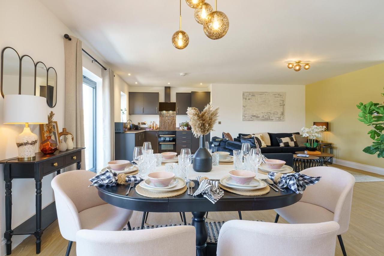 Alba - 2 Bedroom Luxury Apartment By Mint Stays Бристол Екстериор снимка