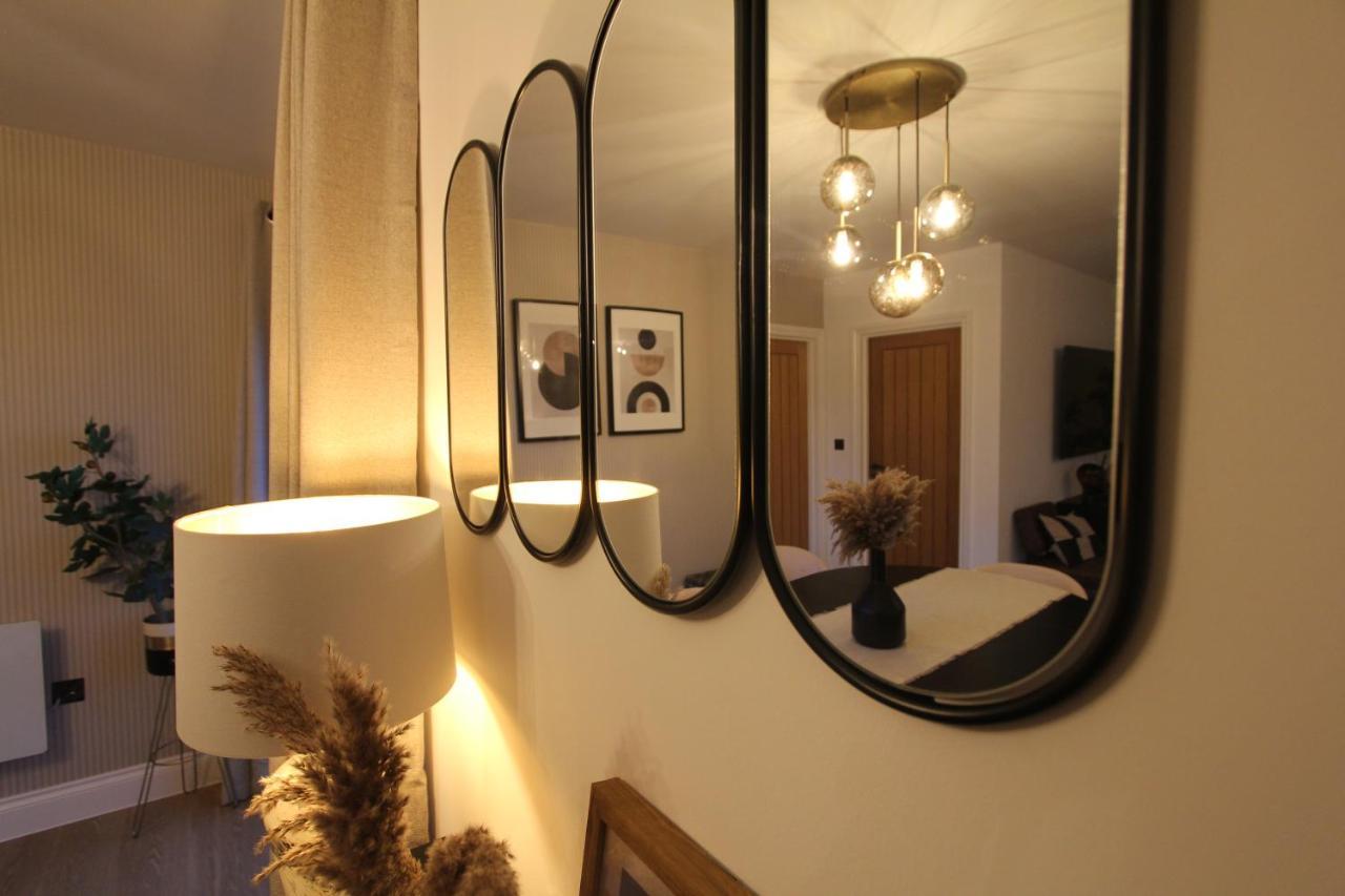Alba - 2 Bedroom Luxury Apartment By Mint Stays Бристол Екстериор снимка